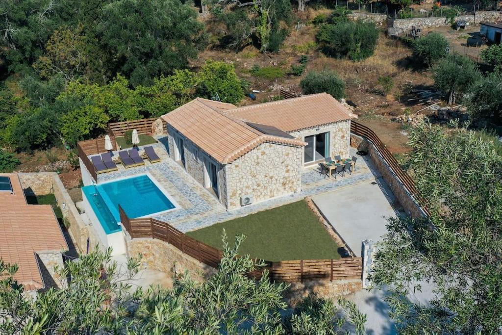 Villa Di Pietra II Liapades Eksteriør billede