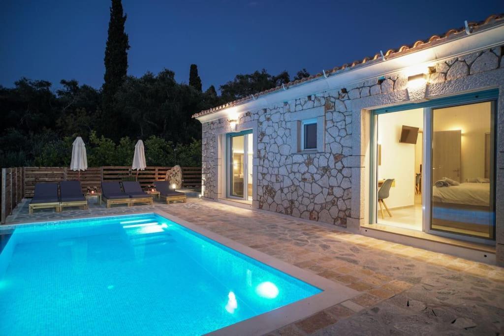 Villa Di Pietra II Liapades Eksteriør billede
